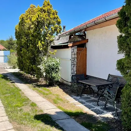 Szin-Haz Apartman (Adults Only) Gyula Exterior foto
