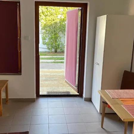 Szin-Haz Apartman (Adults Only) Gyula Exterior foto