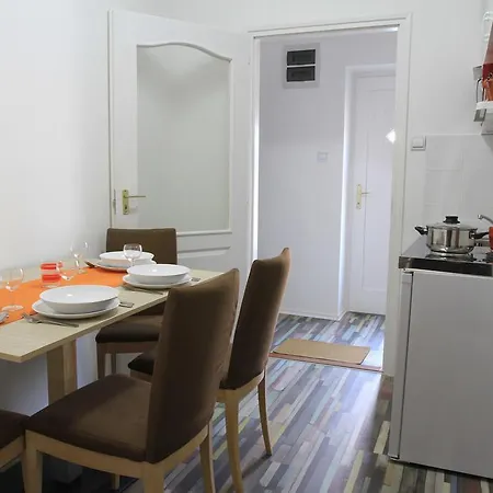 Szin-Haz Apartman (Adults Only) Gyula Zimmer foto