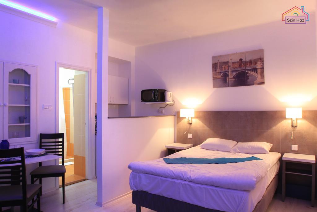 Szin-Haz Apartman (Adults Only) *