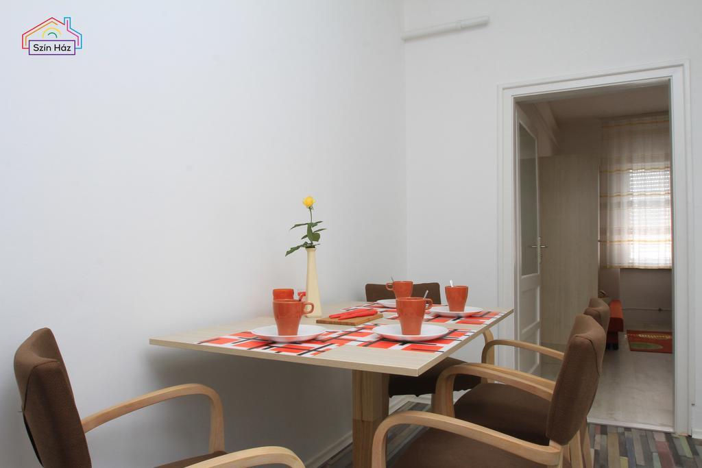 Apartment Szin-Haz Apartman (Adults Only) *