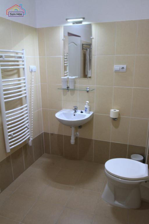 Szin-Haz Apartman (Adults Only) Gyula