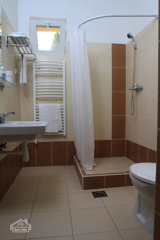 Apartment Szin-Haz Apartman (Adults Only) *